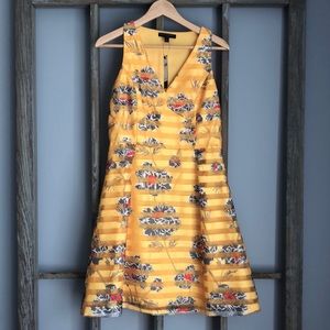 Size 6 yellow print dress